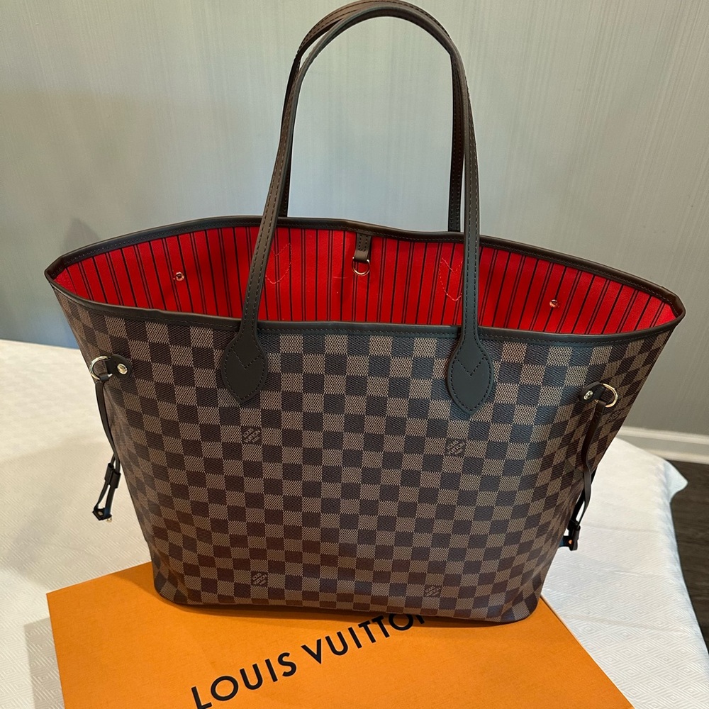 🦄 Authentic 💯 New Louis Vuitton Neverfull GM - Like New!